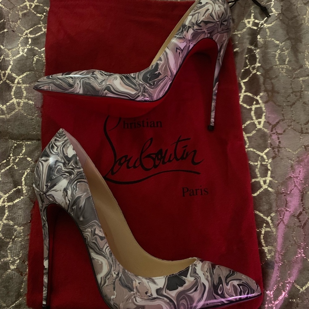 Heels - Picture 4 of 6
